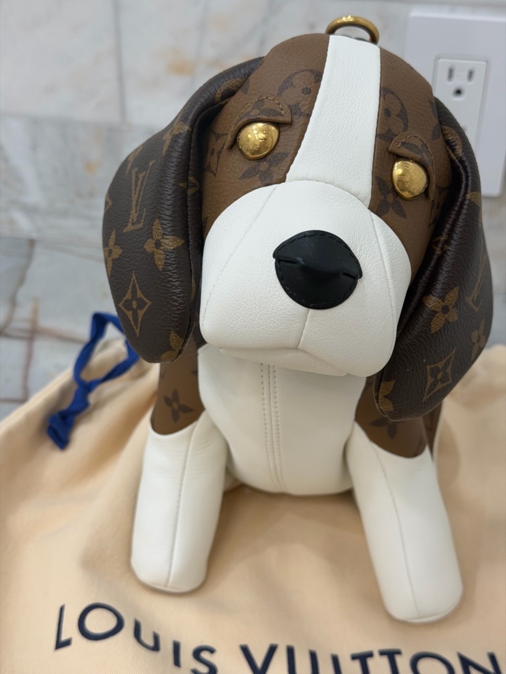 Louis Vuitton Beagle Bag Brand new comes with everything! Adorable